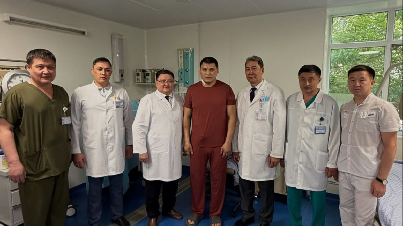 Я на ногах Руслан Берденов поделился постом и фотографиями из больницы