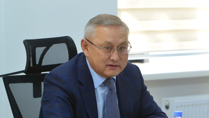 Я привел с собой одного человека в качестве поддержки