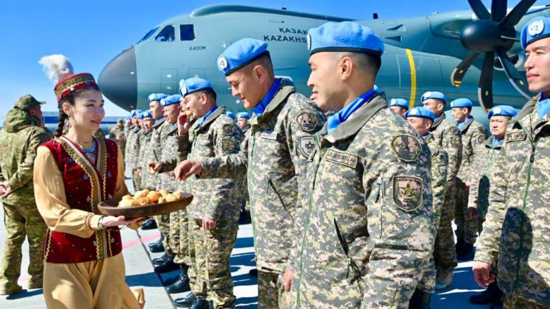 Еще 38 казахстанских миротворцев вернулись с Голанских высот.