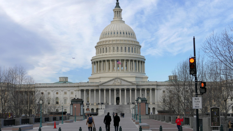Сенаторы в США собираются ввести первичные и вторичные санкции против России