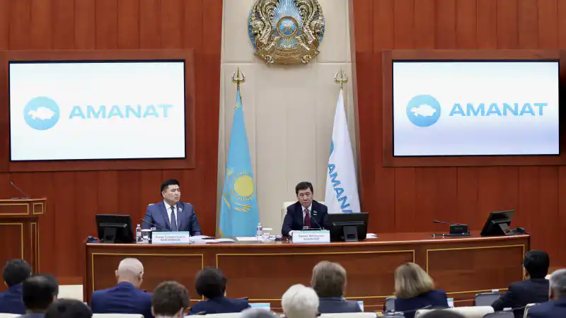 62 законопроекта: строительные блоки для фундамента президентского курса