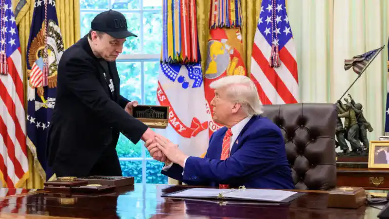 Общественность разделилась: законопроект Трампа вызывает восторг и критику