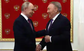 Московские горизонты: Назарбаев и Ашимбаев — не все дороги ведут в Кремль