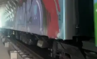 «Художники в пути»: как вагоны LRT в Астане избавились от нежелательных шедевров