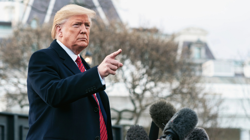 Трамп закрыл кран на смягчение: Ирану не светит облегчение после слов Хаменеи {city2}