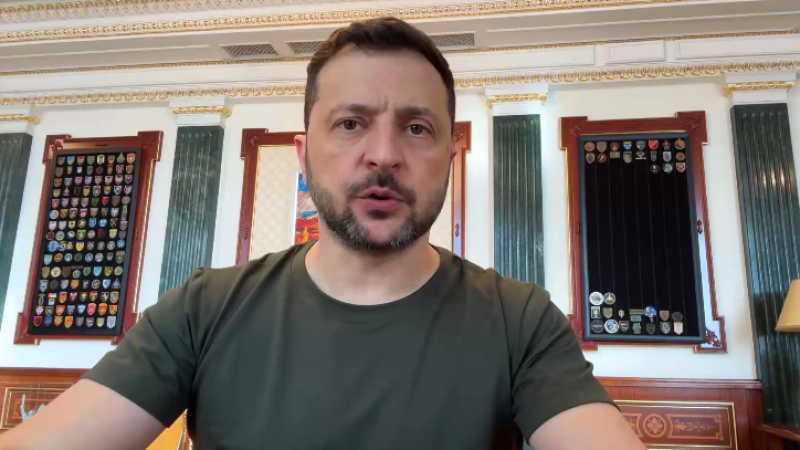 Киев: Зеленский анонсировал новые соглашения с Данией по производству оружия на фоне прекращения поставок из США {city2}