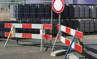 Жители Алматы обеспокоены ночными перекрытиями на проспекте Райымбека из-за ремонта трубопровода