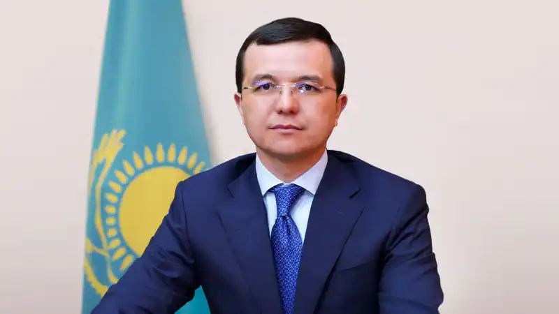 Карьера на юге Казахстана: чиновник из инспекции транспортного контроля взлетел, как ракета, но Минтранс приземлил ожидания