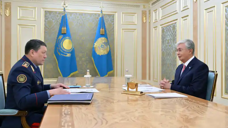 Токаев обсудил ликвидацию опасных групп в Алматы: министр внутренних дел Ержан Саденов представил отчет