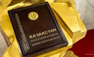 Казахстанцы в августе 2025 года отпразднуют День Конституции, как будто получают дополнительный ключ к летнему отдыху: один выходной день добавит ярких красок в их отпускной калейдоскоп.