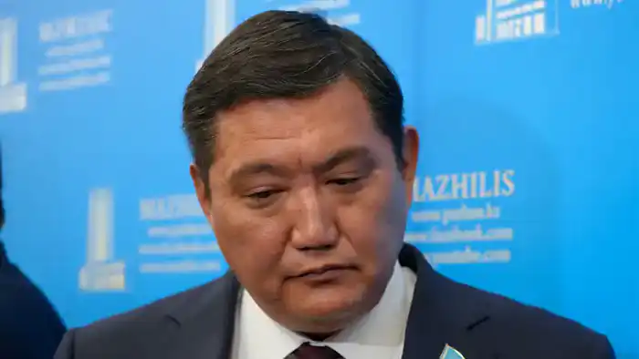 Депутат Базарбек: Aitu — наш мессенджер, поддержим его!