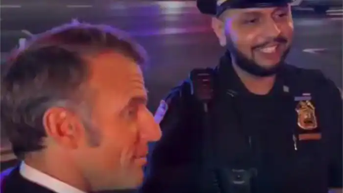 Кортеж Макрона остановлен полицией Нью-Йорка из-за проезда колонны Трампа