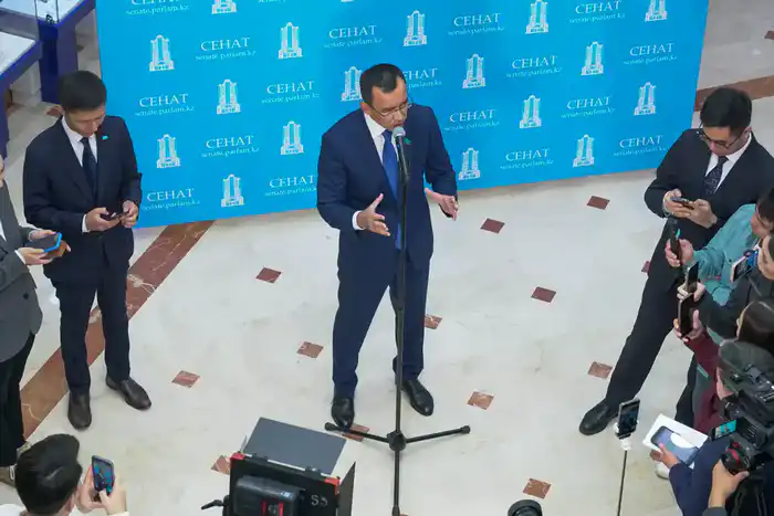 Ашимбаев в сенате
