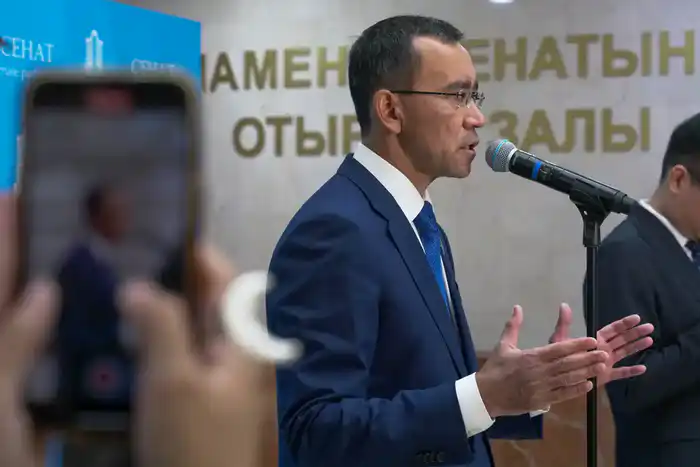 Ашимбаев Маулен