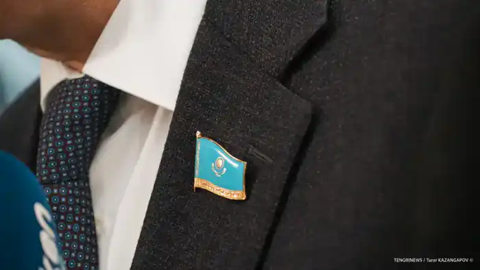 В кулуарах Мажилиса вице-министр озвучил сумму, которую государственная казна тратит на обеспечение деятельности депутатов Парламента Казахстана. Эти данные подчеркивают финансовые аспекты работы законодательного органа страны.