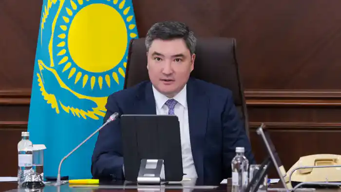Премьер Казахстана объявил об урезании расходов в условиях глобальной экономической нестабильности