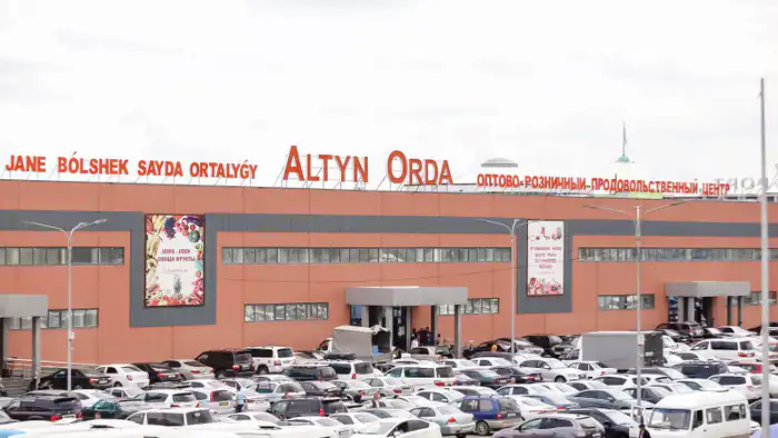 Депутат Ринат Зайыт требует проверки активов Нурбола Назарбаева и возвращения незаконно полученного в госсобственность, поднимая вопросы о прозрачности и ответственности в управлении государственными ресурсами.