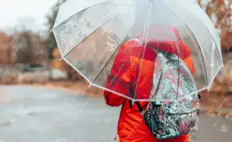 Циклон с грозами и шквалистым ветром ожидается в Казахстане 23 сентября, предупреждают синоптики.