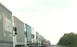 Очереди на границе: фуры застряли у Казахстана и России