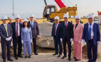 В Алматинской области заложен первый камень культурно-делового центра K-park в новом городе будущего Alatau City. Проект, инициированный Ассоциацией корейской диаспоры, направлен на развитие культурных и деловых связей, а также на создание уникальной горо