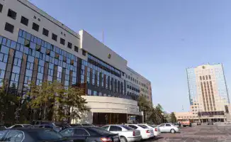 Аким Астаны Женис Касымбек о новом графике работы госорганов: "Никаких обид в акимате нет"