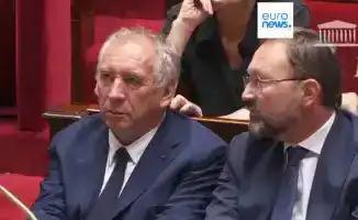 Франция: Премьер-министр Франсуа Байру отправлен в отставку по решению Нижней палаты парламента