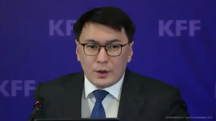 Отставка тренера сборной Казахстана: комментарий КФФ и Марата Омарова