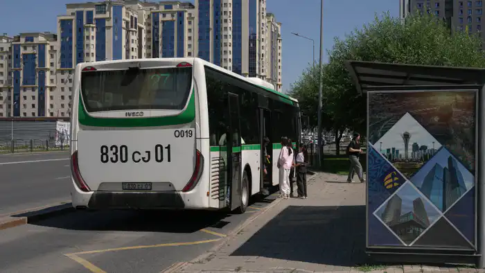 500 тенге за проезд: как билет в автобус стал лакмусовой бумажкой для общественного мнения в Казахстане