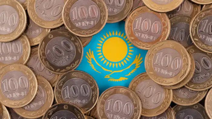 Базовая ставка, платные парковки и 1,5 миллиона от государства: что обсуждали читатели Tengrinews