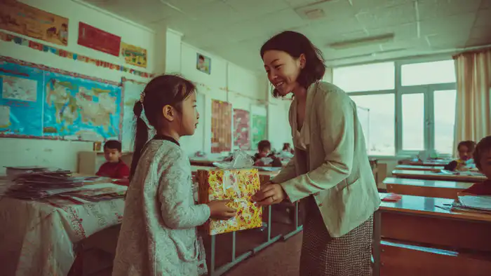 День учителя: подарки, которые могут стоить 2 миллиона