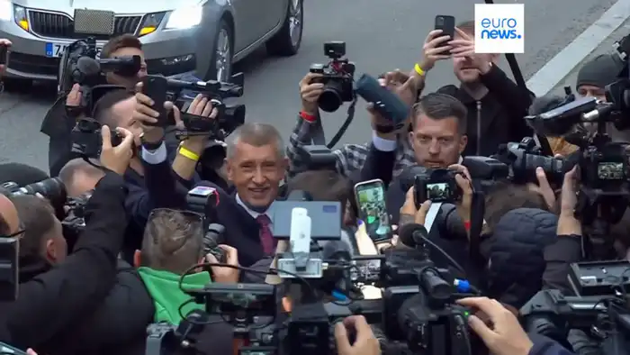 Чешский миллиардер Андрей Бабиш, лидер оппозиционной партии 'Акция недовольных граждан' (ANO), выступил против вступления Украины в Европейский Союз после победы своей партии на парламентских выборах в Чехии.