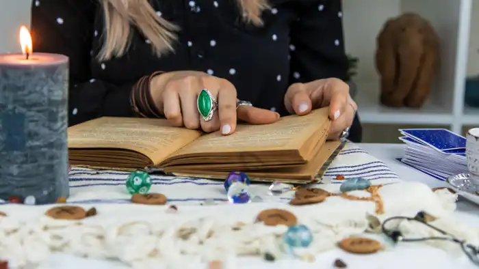 Рост эзотерических сект в Казахстане: депутат предупреждает о ментальной угрозе для общества