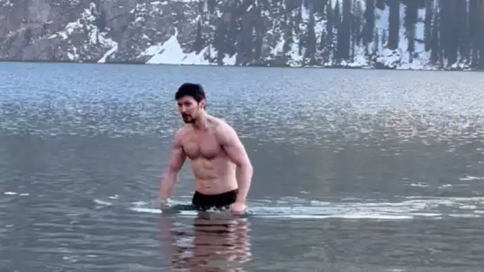 Купание в Кольсае: Дуров под вопросом у экологии