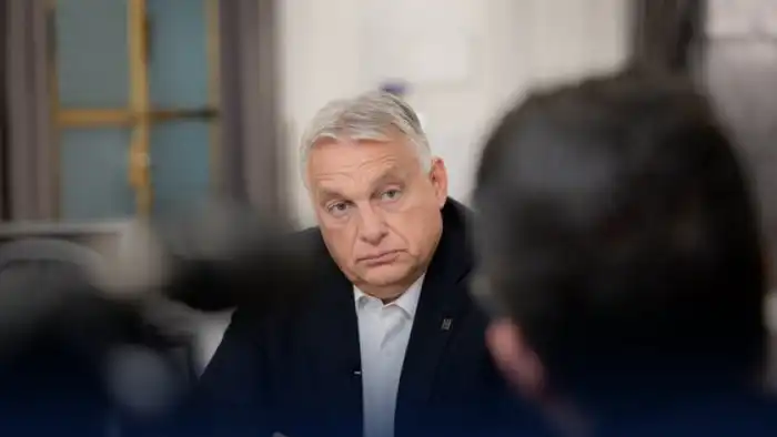Премьер-министр Венгрии Виктор Орбан на встрече европейских лидеров категорически отказался снять вето с заявки Украины на вступление в Европейский союз.