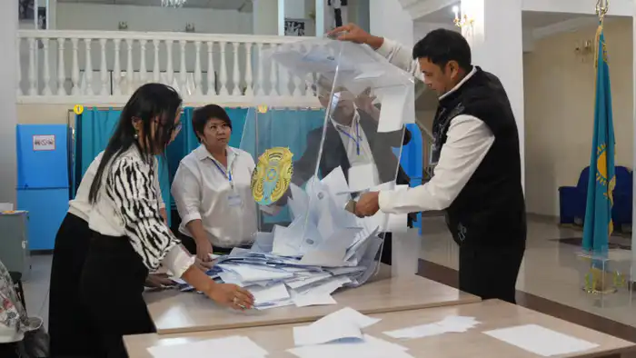 Семей ожидает результатов выборов акима: международное внимание к процедуре подсчёта голосов
