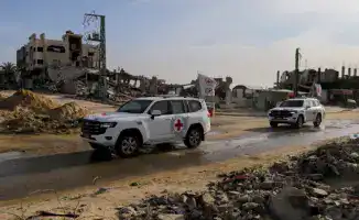 Группировка ХАМАС освободила первую группу израильских заложников в секторе Газа, сообщает Tengrinews.kz со ссылкой на The Times of Israel.