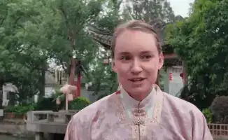 Елена Рыбакина в китайском платье: теннисная принцесса завоевывает сердца фанатов перед турниром