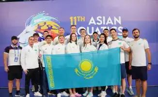 Казахстанские пловцы завоевали 10 медалей на чемпионате Азии в Ахмедабаде