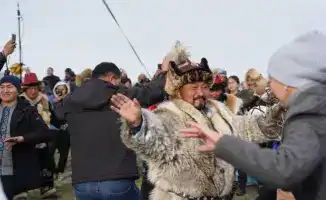 Казахстанские чиновники обещают новые меры, в то время как общество обсуждает ограничения на продажу алкоголя в ночное время