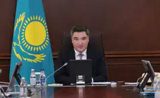 Неожиданный звонок прерывает заседание правительства: последствия для премьер-министра Бектенова остаются неясными