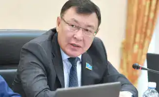 Генерал полиции Марат Кожаев о запрете свободной продажи алкоголя: 'Придёшь на работу, полдня отходишь'