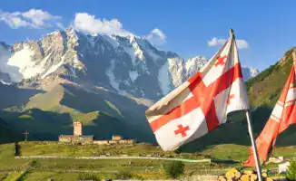 Ужесточение правил для иностранцев в Грузии: новые штрафы и упрощенная депортация вызывают обеспокоенность среди мигрантов