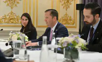 Спецпредставитель по Центральной Азии и заместитель госсекретаря США посетят Казахстан, в то время как Специальный представитель по Южной и Центральной Азии Серджио Гор и заместитель госсекретаря США Кристофер Ландау также направятся в Казахстан и Узбекис