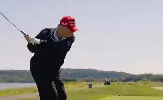 Трамп на поле: гольф с внучкой и Скриптонитом