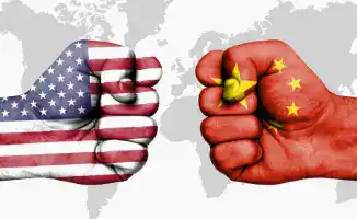 Китай готов к торговой битве, но оставляет окно для диалога: дипломатия на грани войны