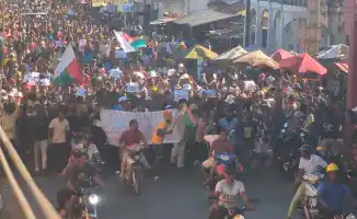 Военный переворот на Мадагаскаре: импичмент президенту после бегства