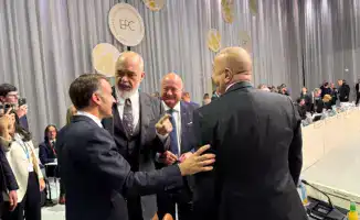 Премьер Албании Эди Рама шутит над Трампом на саммите Европейского политического сообщества в Копенгагене