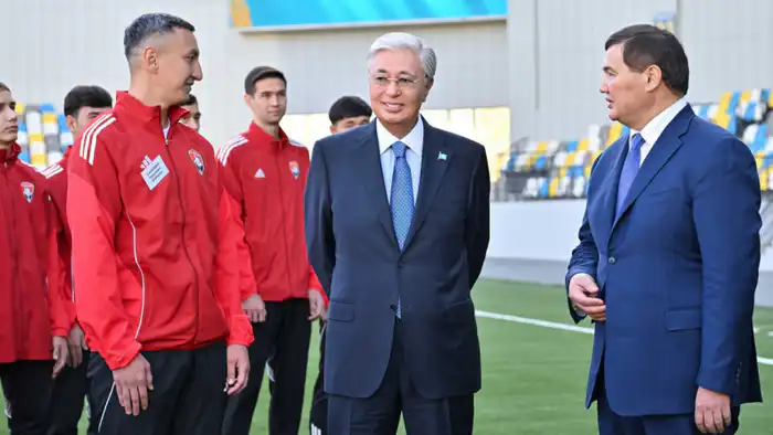 Токаев открыл ворота нового футбольного стадиона в Кызылорде: 11 тысяч сердец готовы биться в унисон