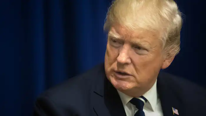 Президент США Дональд Трамп объявил, что режим прекращения огня в секторе Газа вступит в силу, как только палестинское движение ХАМАС подтвердит свое согласие на это решение.