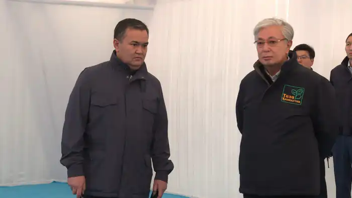 Глава государства Касым-Жомарт Токаев во время ознакомления с ходом благоустройства Астаны подчеркнул недопустимость вандализма и необходимость привлечения нарушителей к ответственности по закону.